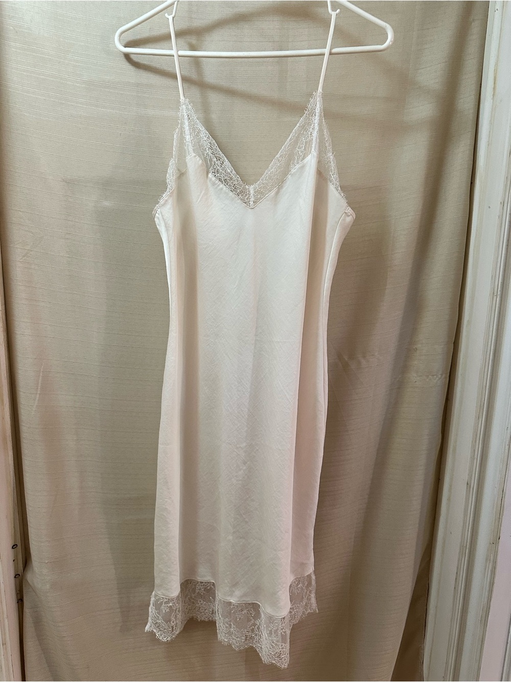 Victoria's Secret Ivory Lace-Trim Slip Chemise